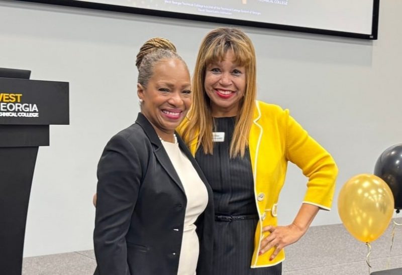 photo of Rochelle Robinson and Donna Gomez