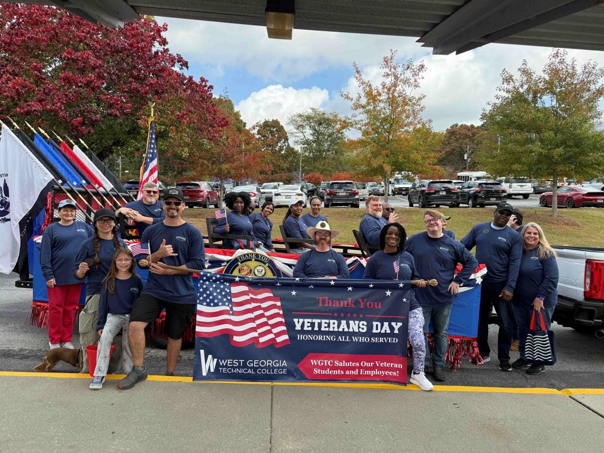 Wgtc Participates In Veterans Day Parade (002)
