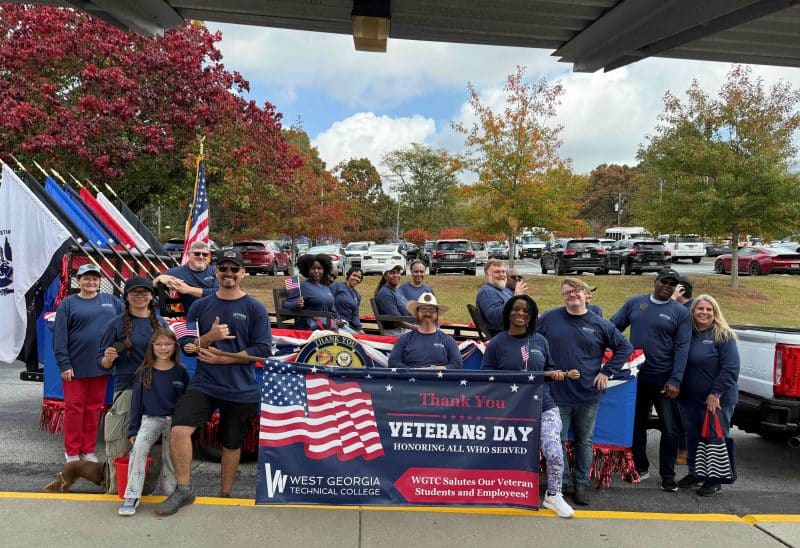 Wgtc Participates In Veterans Day Parade (002)