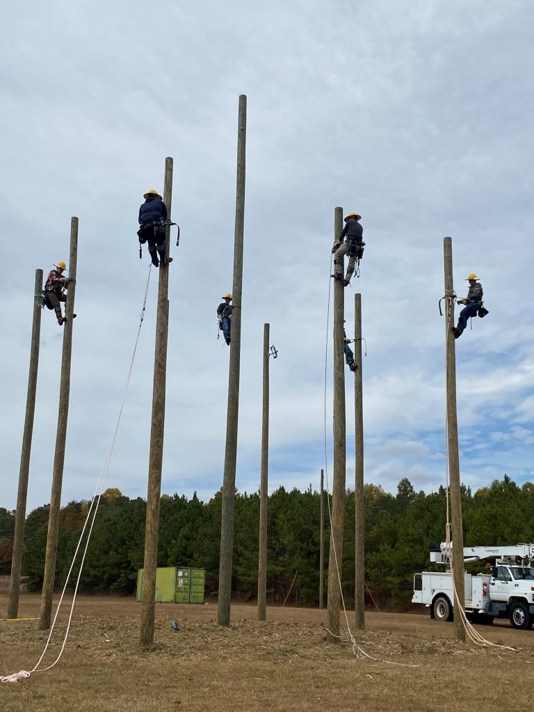 west-georgia-technical-college-graduates-third-lineman-class-west
